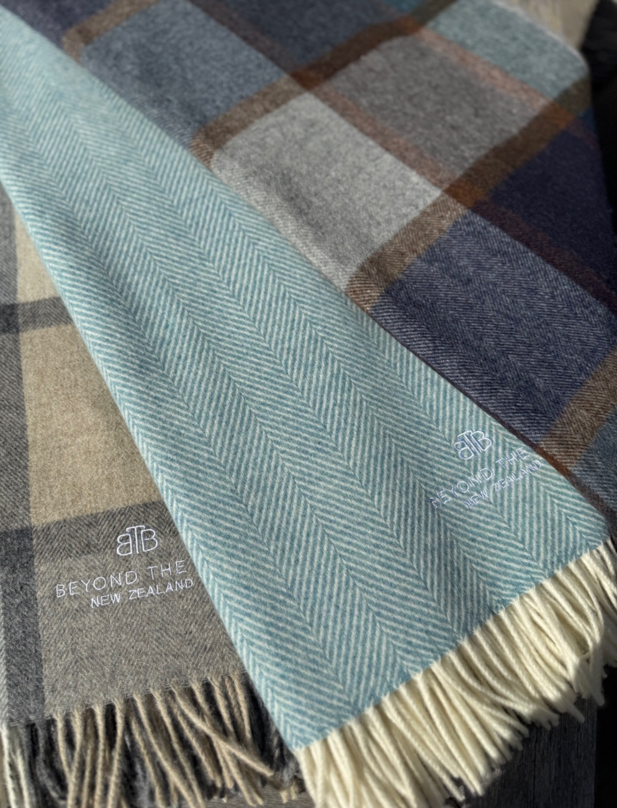 LUXURY MERINO WOOL TRUCK THROW