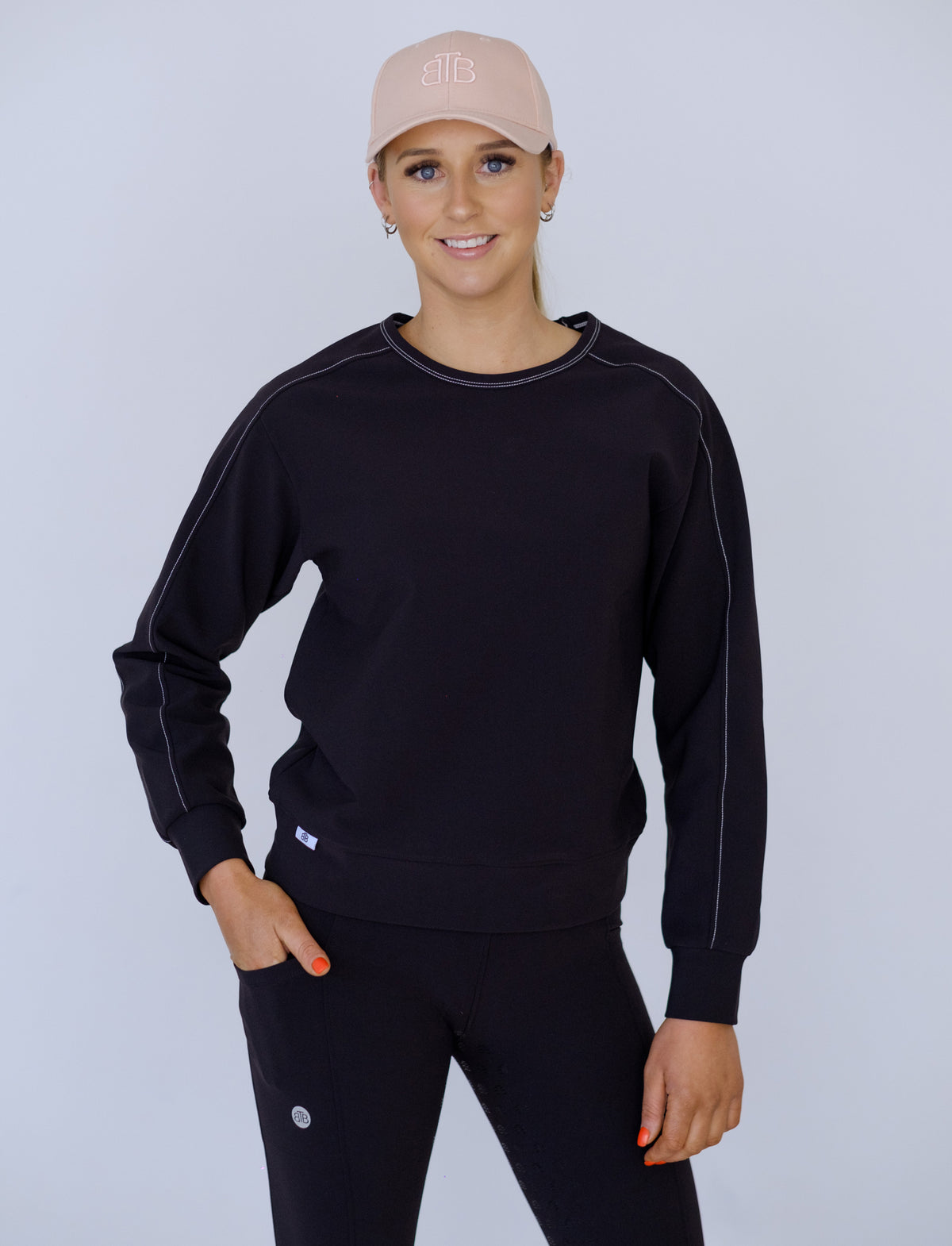 SCOOP NECK FLEECE TOP