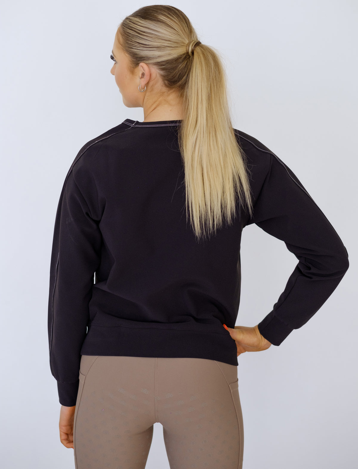 SCOOP NECK FLEECE TOP